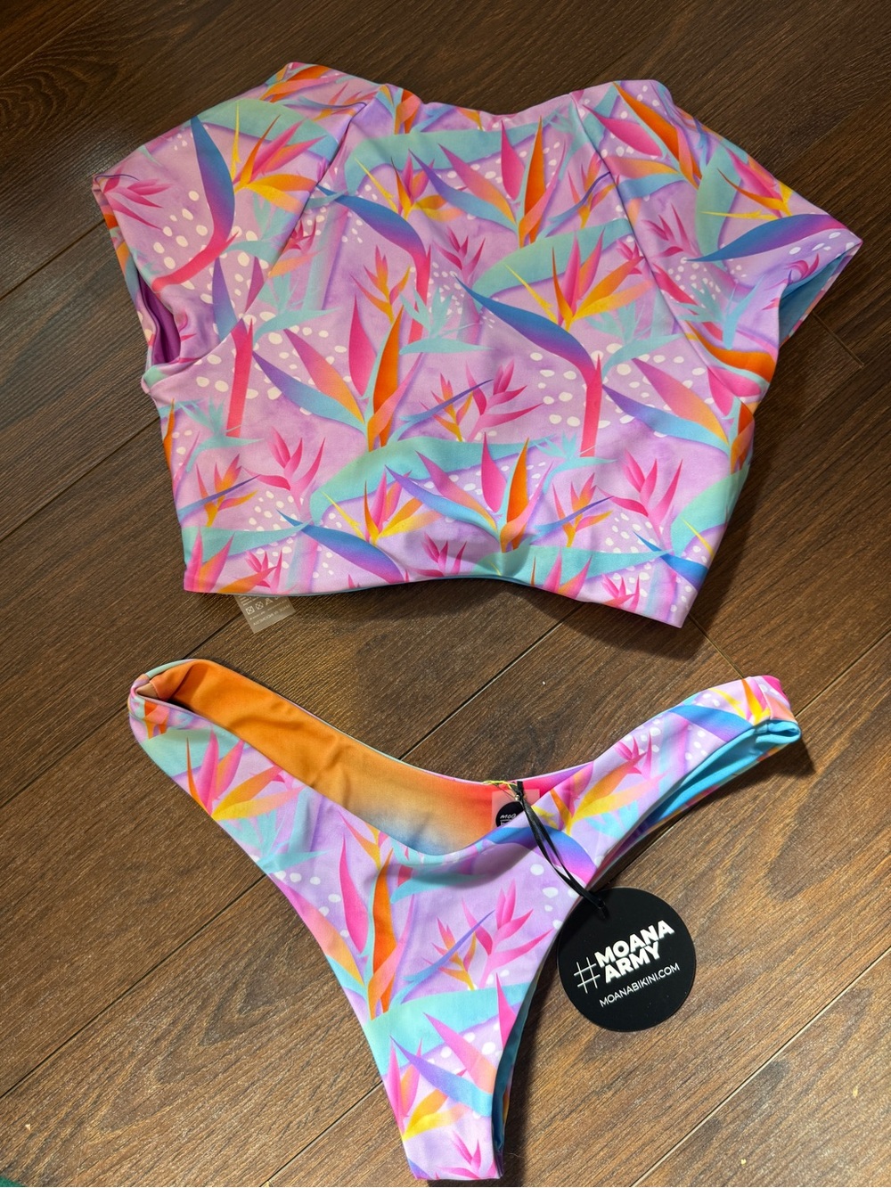 NWT Moana Bikini Sunset Sesh Reversible Crop Top Swim Set